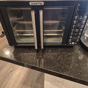 Gourmia Black Countertop Convection Oven